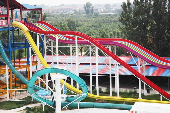 سرخوردنی های آبی هیجان انگیز پارک آبی آکوا، حلقه آکوا، سرسره های آبی فایبرگلاس، ارتفاع سکو 16 متر