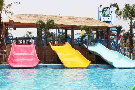 FRP Kids Combinaton آب اسلاید توسط بدن یا قایق برای ساخت و ساز پارک آب در فضای باز