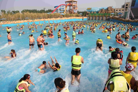 فانتزی خانواده Water Pool Pool Pool برای کودکان و بزرگسالان / پروژه پارک آب