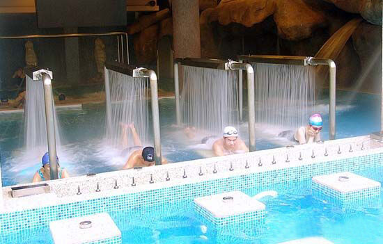 تجهیزات آب‌درمانی SPA مقاوم در برابر خوردگی با ساختار فولادی گالوانیزه گرم و سیستم کنترل هوشمند